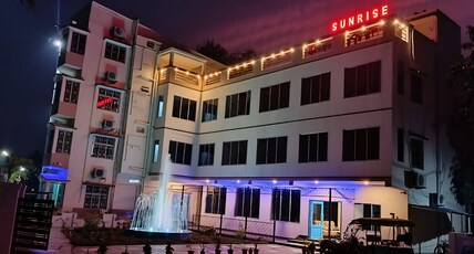 Taki Sunrise Room Type - AC Four bed room common balcony river side ( last check in time 9:00pm )