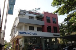 Suresh Inn Business Hotel