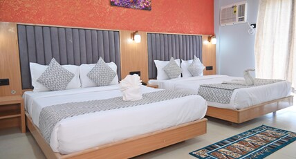 Hotel Mahabir Sheraton (200 mtr from beach) Room Type - Family Room (2 Queen bed with Balcony)