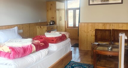 The Mountain Homestay Room Type - Bedroom 2