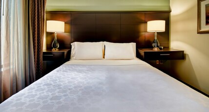 Staybridge Suites MIDDLETON/MADISON-WEST Room Type - 2 Queen Beds Two Bedroom Suite Balcony Staybridge Suites MIDDLETON/MADISON-WEST Room Type - 2 Queen Beds Two Bedroom Suite Balcony