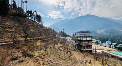 North Star Manali Room Type - Deluxe Room with Hill View King Bed North Star Manali Room Type - Deluxe Room with Hill View King Bed