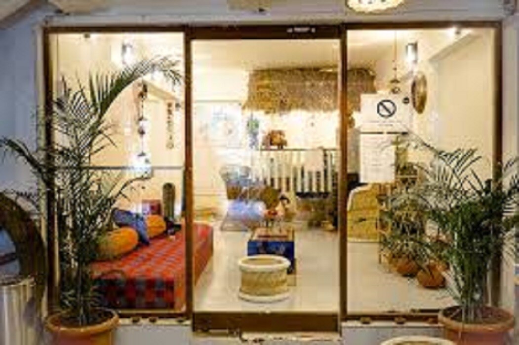 West Point Backpackers Hostel - Tap to explore photos