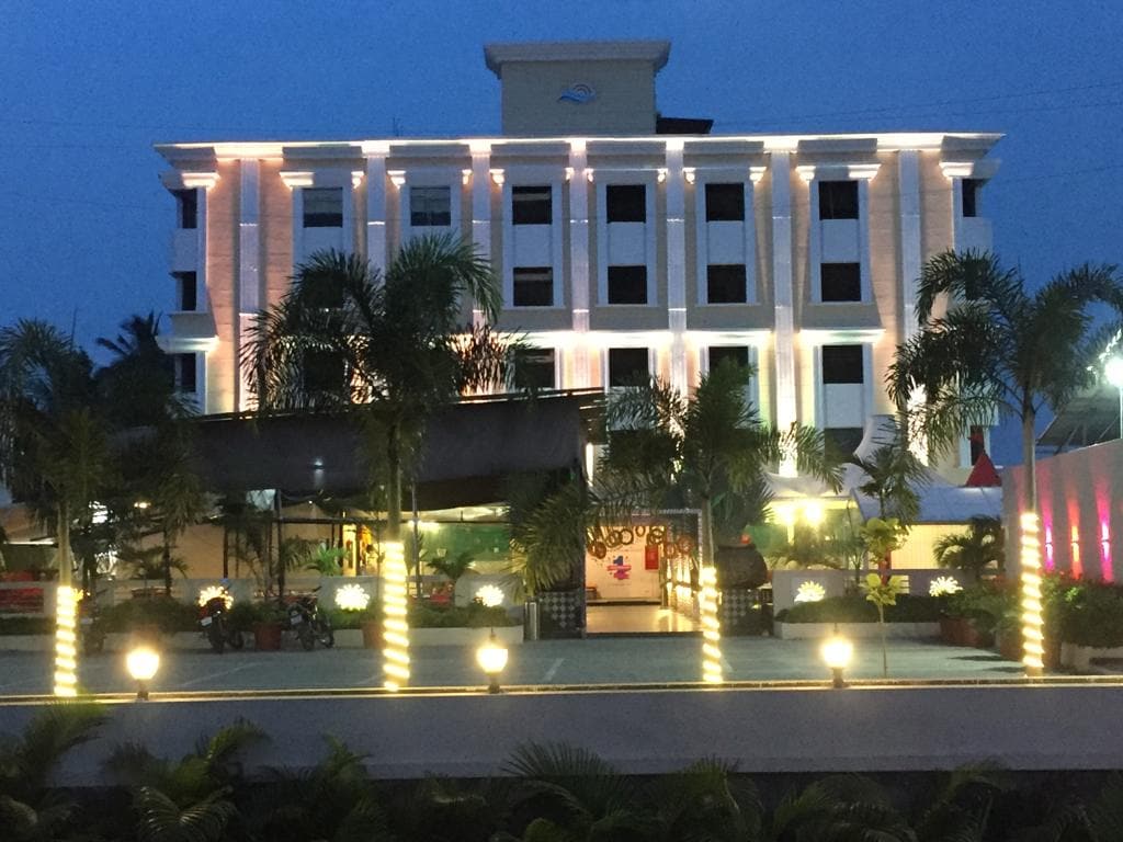 Hotel Ravee Exotica - Tap to explore photos