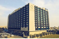 The grand Morning Suites