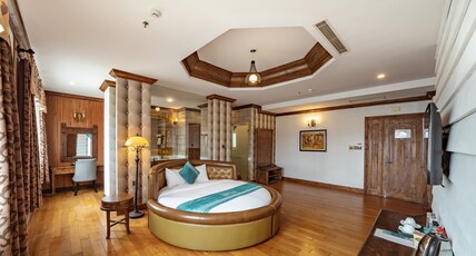 IBIZA Riverfront Da Nang Hotel  Room Type - Grand Suite River View