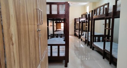 OG Life Hostel & Cafe near Laxman Jhula Room Type - 12 Bedded Mixed Dorm