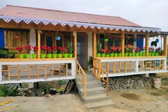 ROSHNAI MOUNTAIN TOUCH