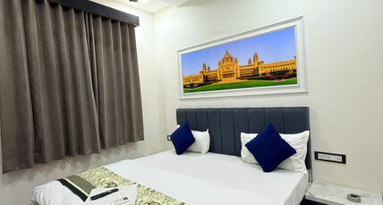 HOTEL LAXMI IMPERIAL Room Type - King Bed Room with Air Conditioning