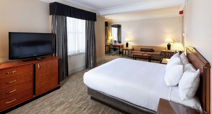 Hilton Cincinnati Netherland Plaza Room Type - ONE KING STUDIO SUITE