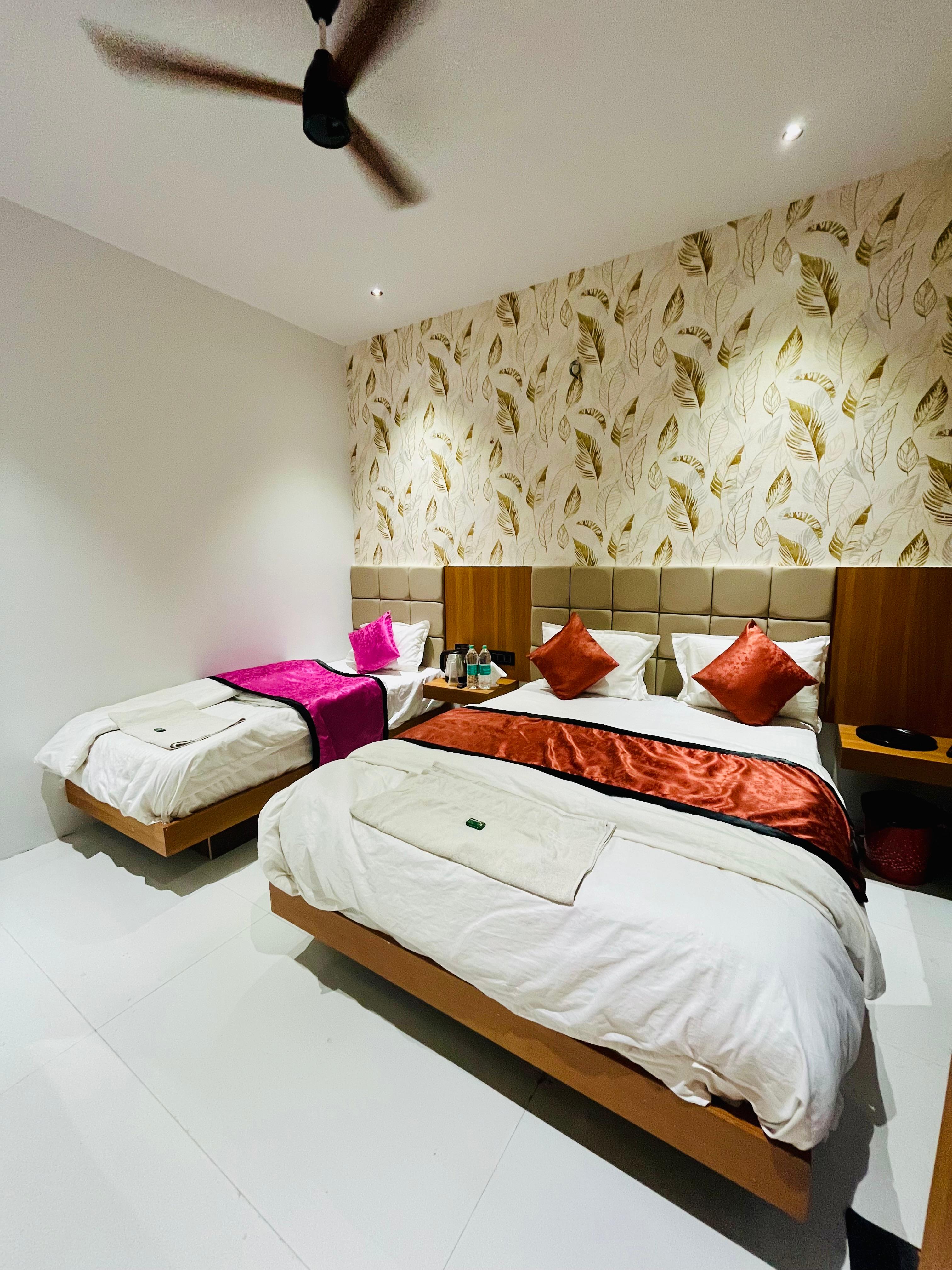 Hotel ShivSundar Executive - Tap to explore photos