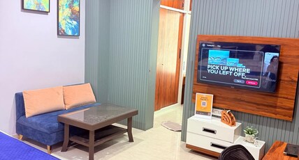 Global Village Room Type - Staymoodyy-France Theme Studio