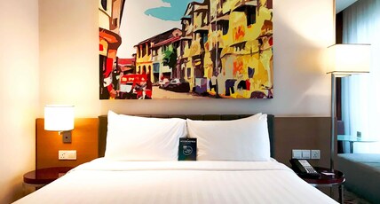 Mercure Kuala Lumpur Shaw Parade Room Type - Classic Superior Room, 1 Queen-Size Bed