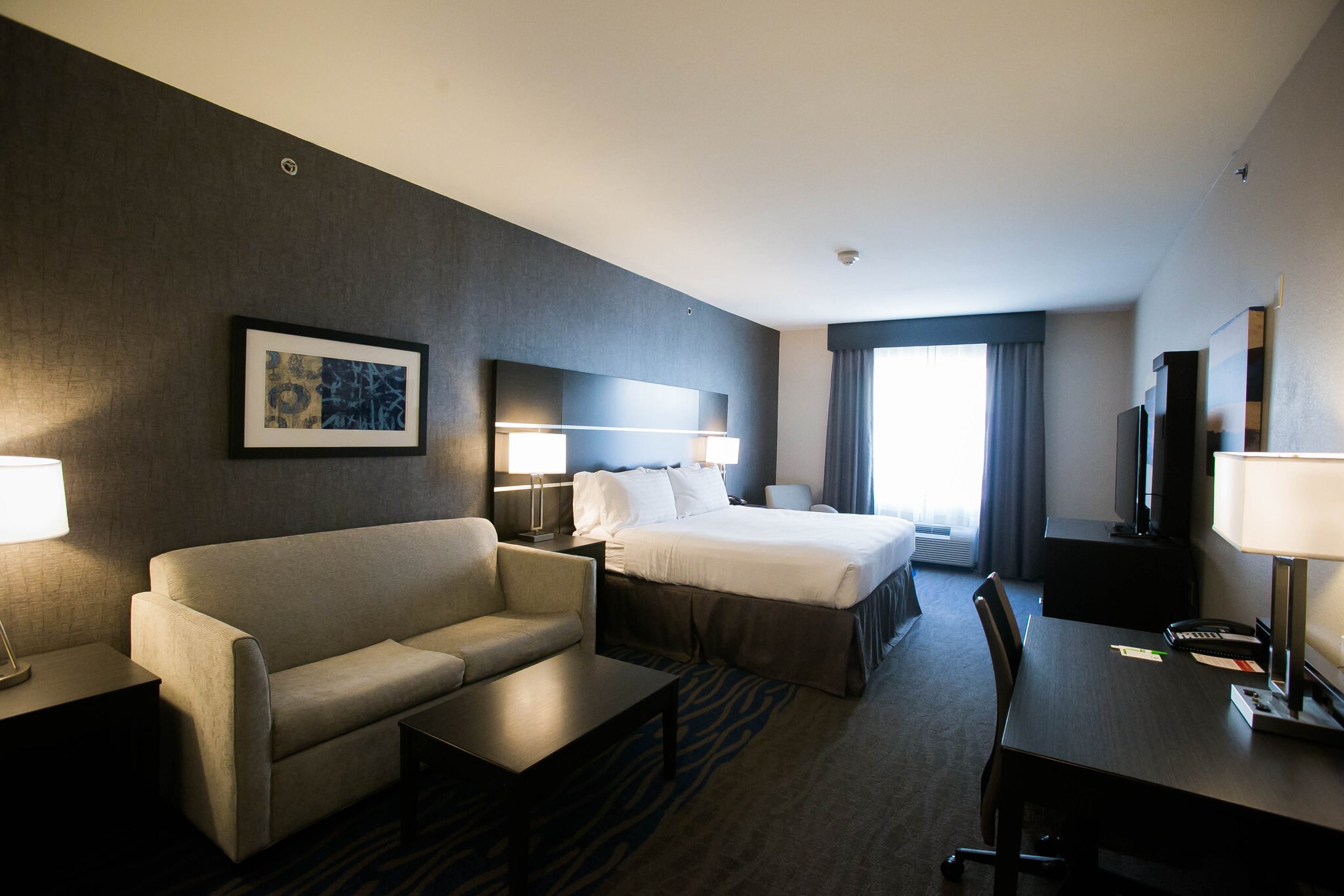 Holiday Inn Longview - North - Tap to explore photos