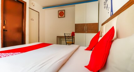 Hotel O The Royal Park Room Type - Classic