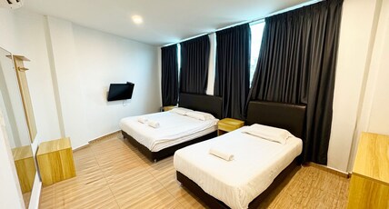 Hotel O Furich Hotel Room Type - Suite Triple