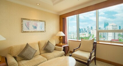 Crowne Plaza QINGDAO Room Type - Crowne Plaza Sea View Suite