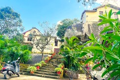 Royal Heritage Lake View Resort (Nakki lake 250 Meters)