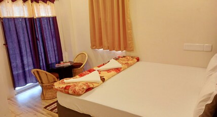 HOTEL VERSION REGENCY Room Type - Standard Double AC