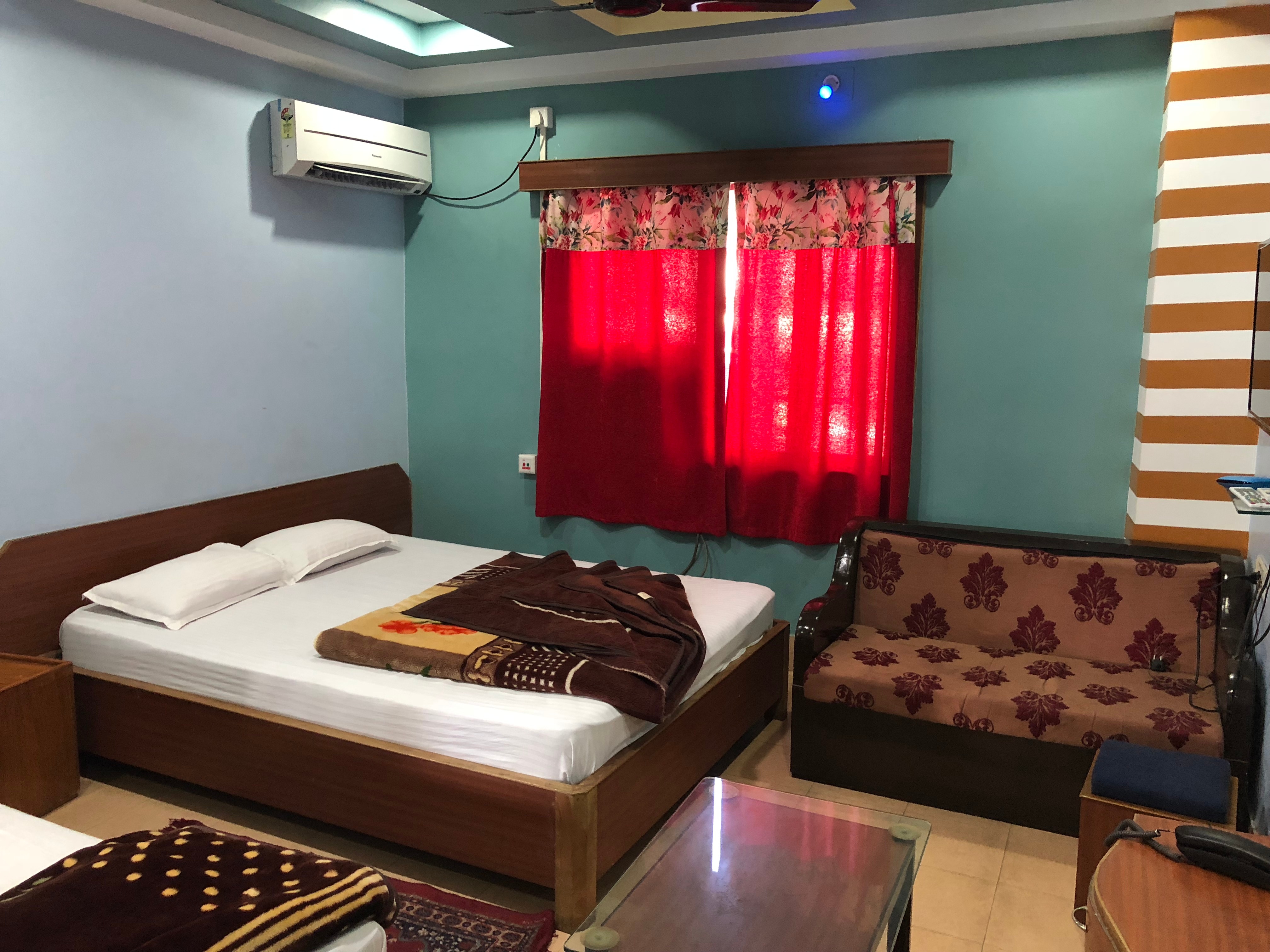 Hotel Nandanik Palace - Tap to explore photos