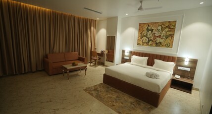 The Grand Icon Room Type - Business Suite Room