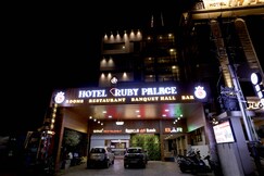 Hotel Ruby Palace