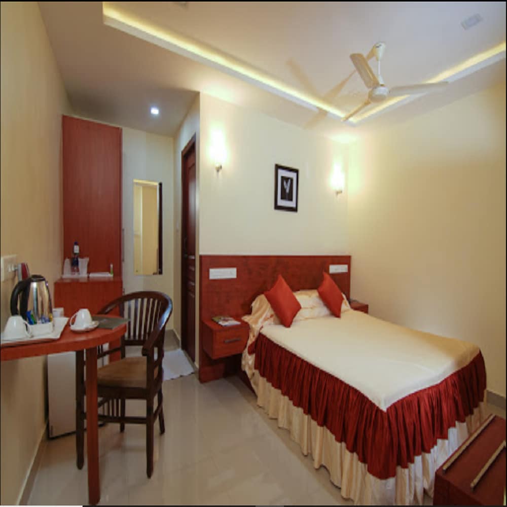 HOTEL SASTHAPURI - Tap to explore photos