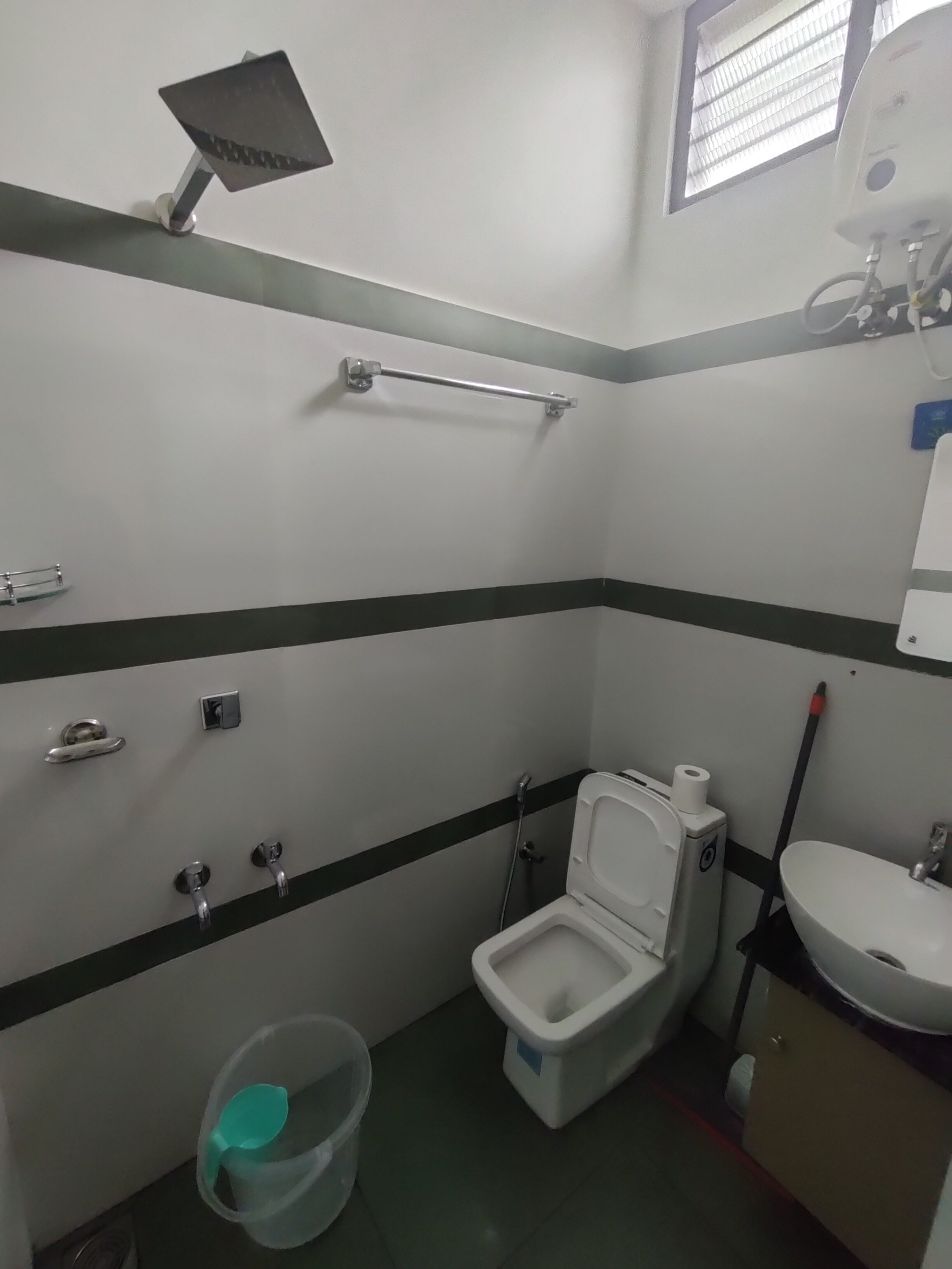 Irakochi - Tap to explore photos