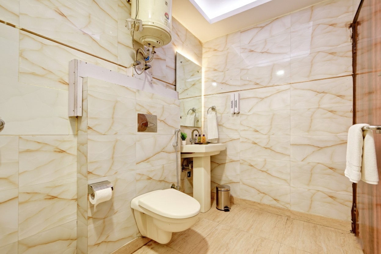 Hotel Seventh Heaven | Britannia Chowk Delhi | Couple Friendly  - Tap to explore photos