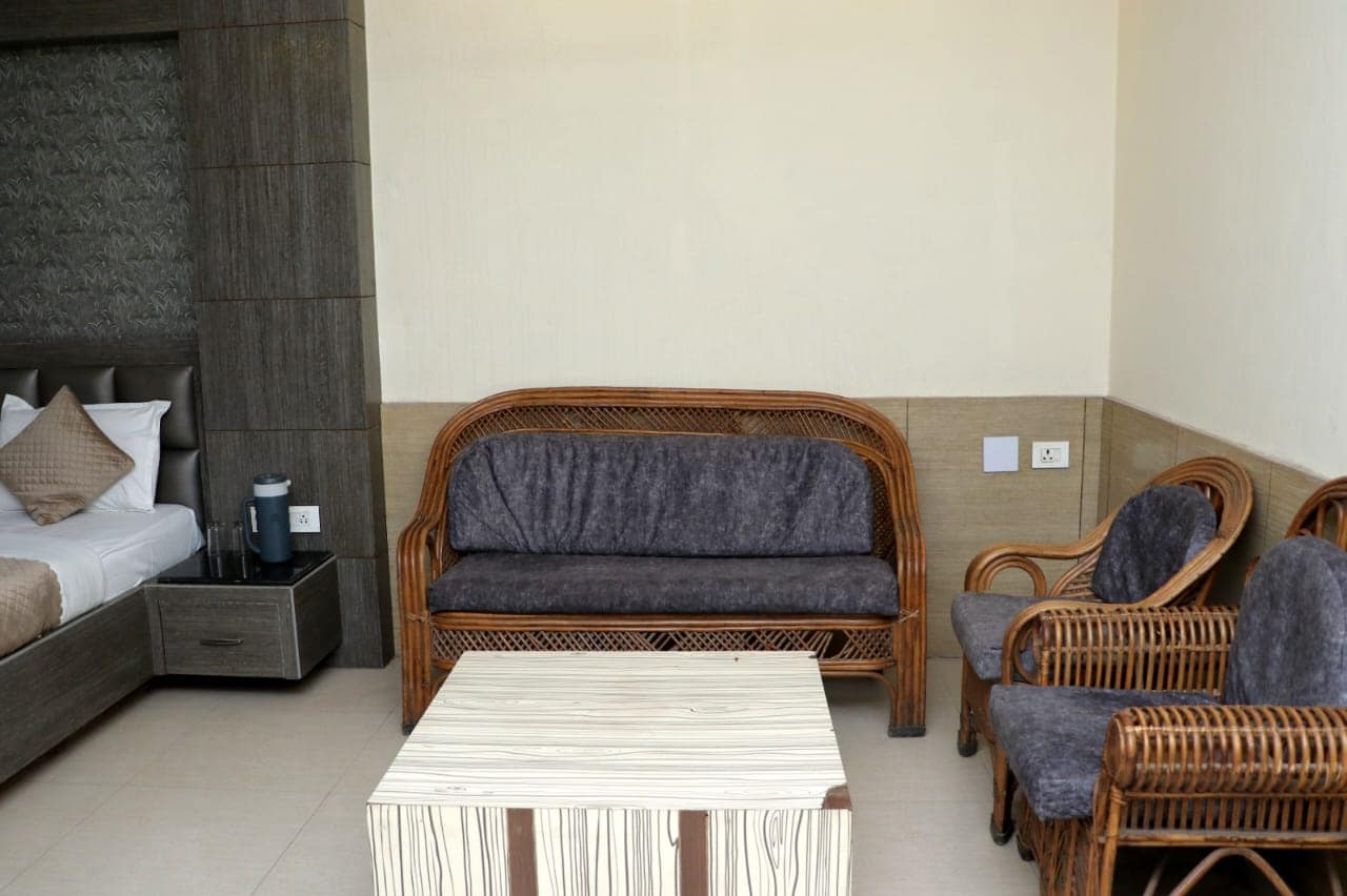 Hotel Mukund Palace - Tap to explore photos