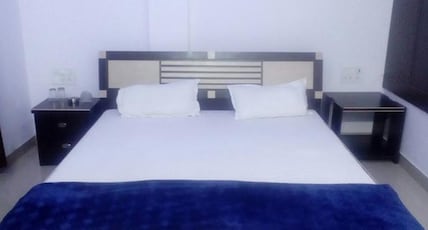 Hotel Plaza Inn Room Type - Deluxe Room Non Ac