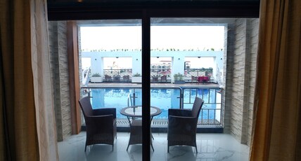 Shanti Seaview Resort And Spa Room Type - Premium Swim up Room