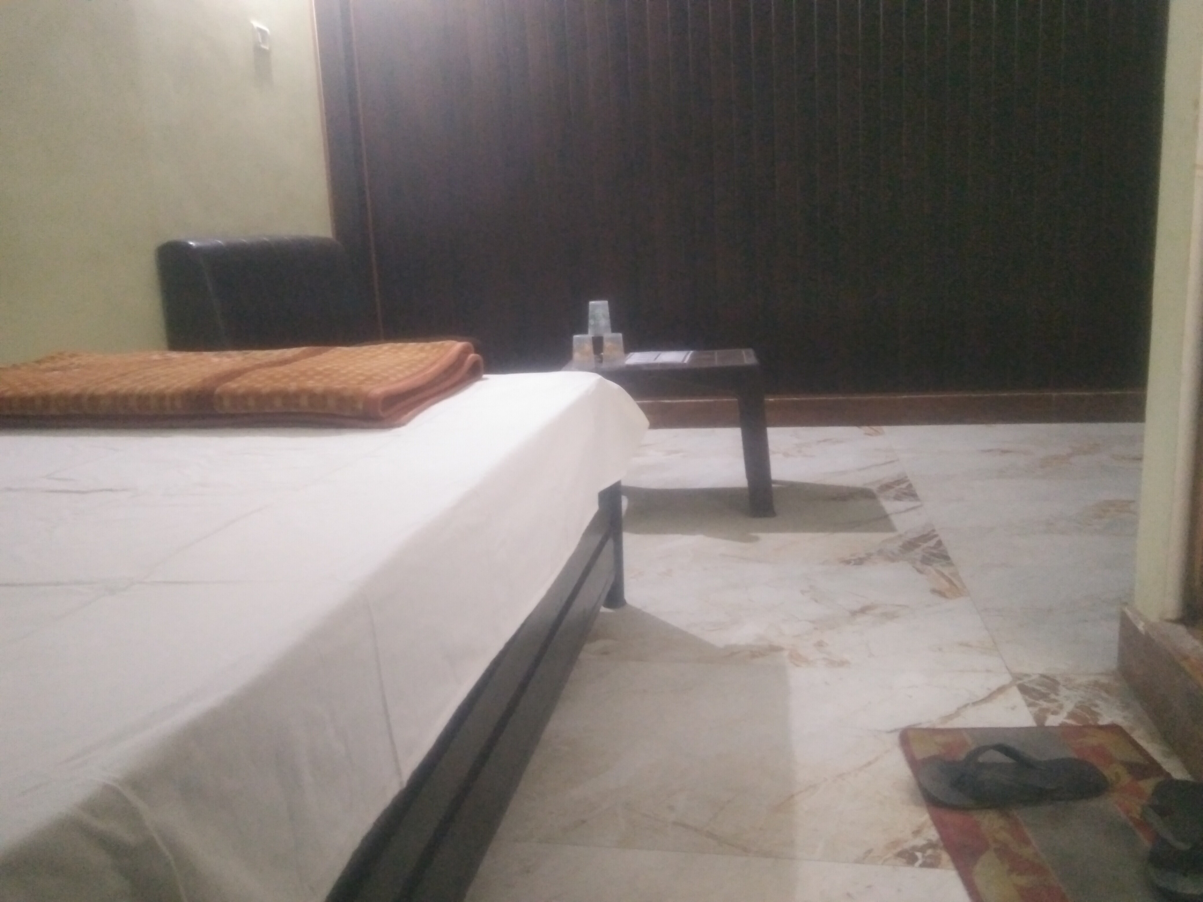 Best Guest House Varanasi Anil - Tap to explore photos