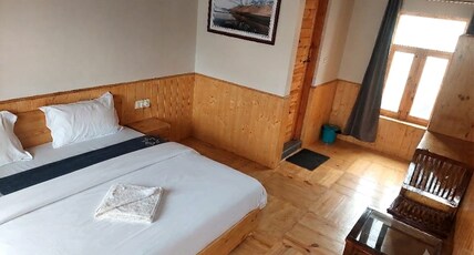 The Mountain Homestay Room Type - Bedroom 1