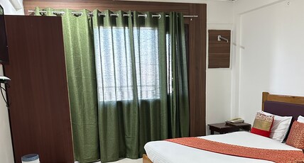 Green Roof Hotel | Hill View Nainital Room Type - Standard with Valley View