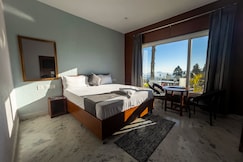 Kanatal Pinnacle House