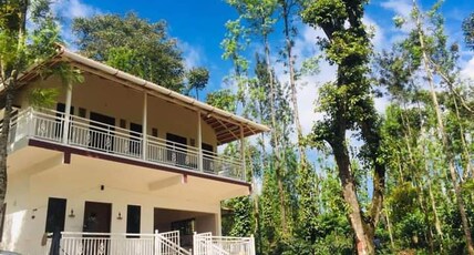 Silver Springs Homestay | Rooms & Pool Room Type - Quadruple Room