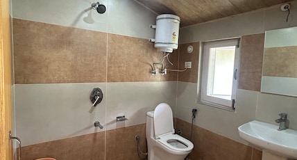 Bhanoo home stay  Room Type - Bedroom 6
