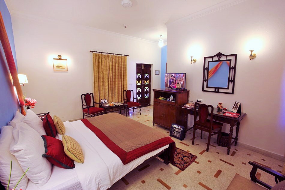Hotel Rawalkot - Tap to explore photos