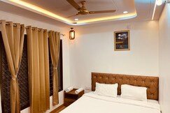 Hotel Gajraj