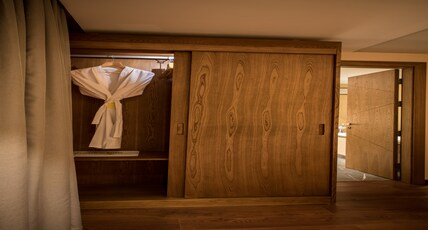 Lemon Tree Hotel,Siliguri Room Type - Deluxe Suite