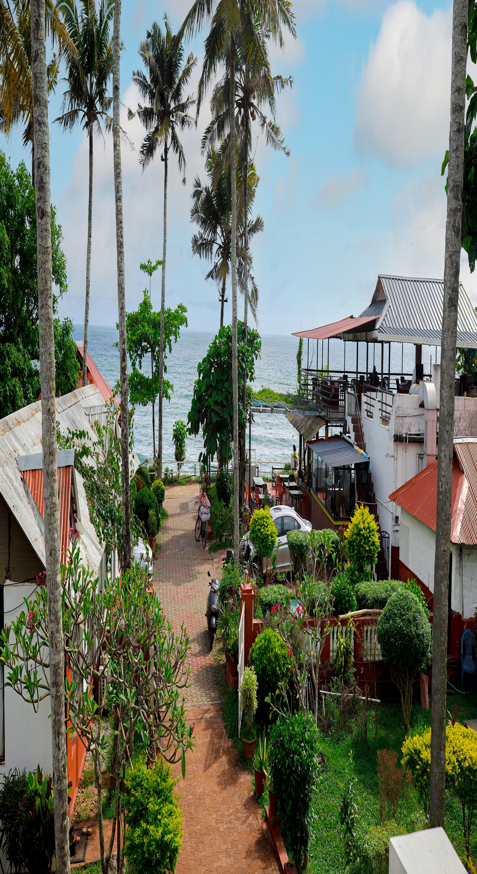 Hillview Beach Resort - Tap to explore photos