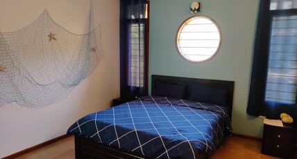 Annie's Song Room Type - Deluxe Room - Sleepy blue ocean