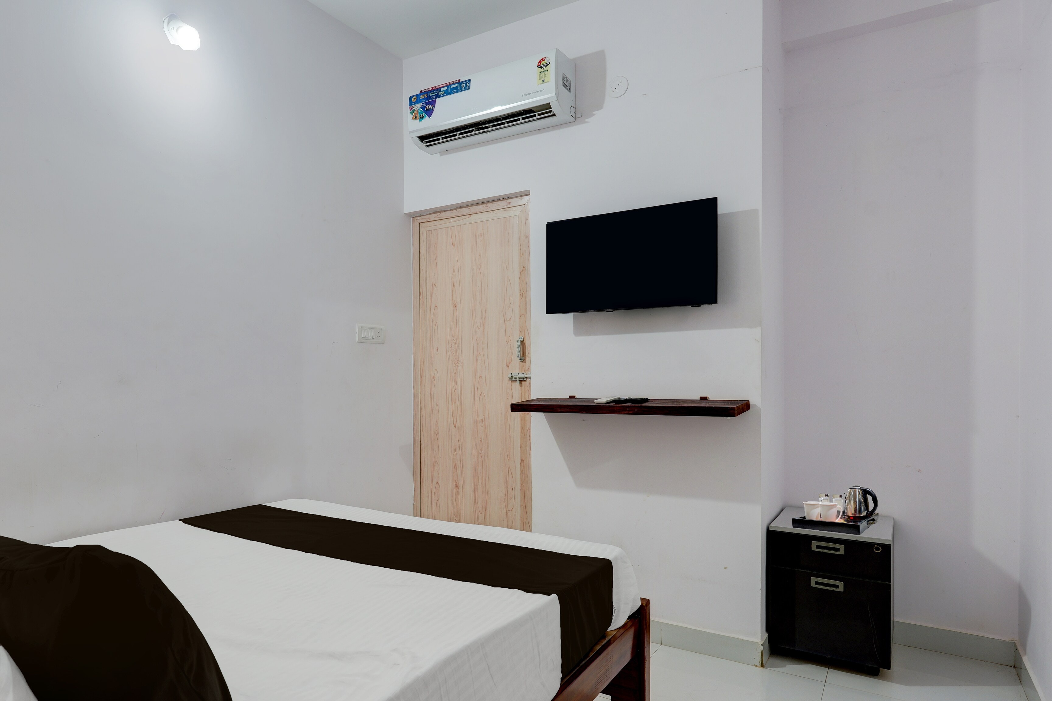Hotel O Nanmangalam Forestview Chennai Formerly Dap Apartment - Tap to explore photos