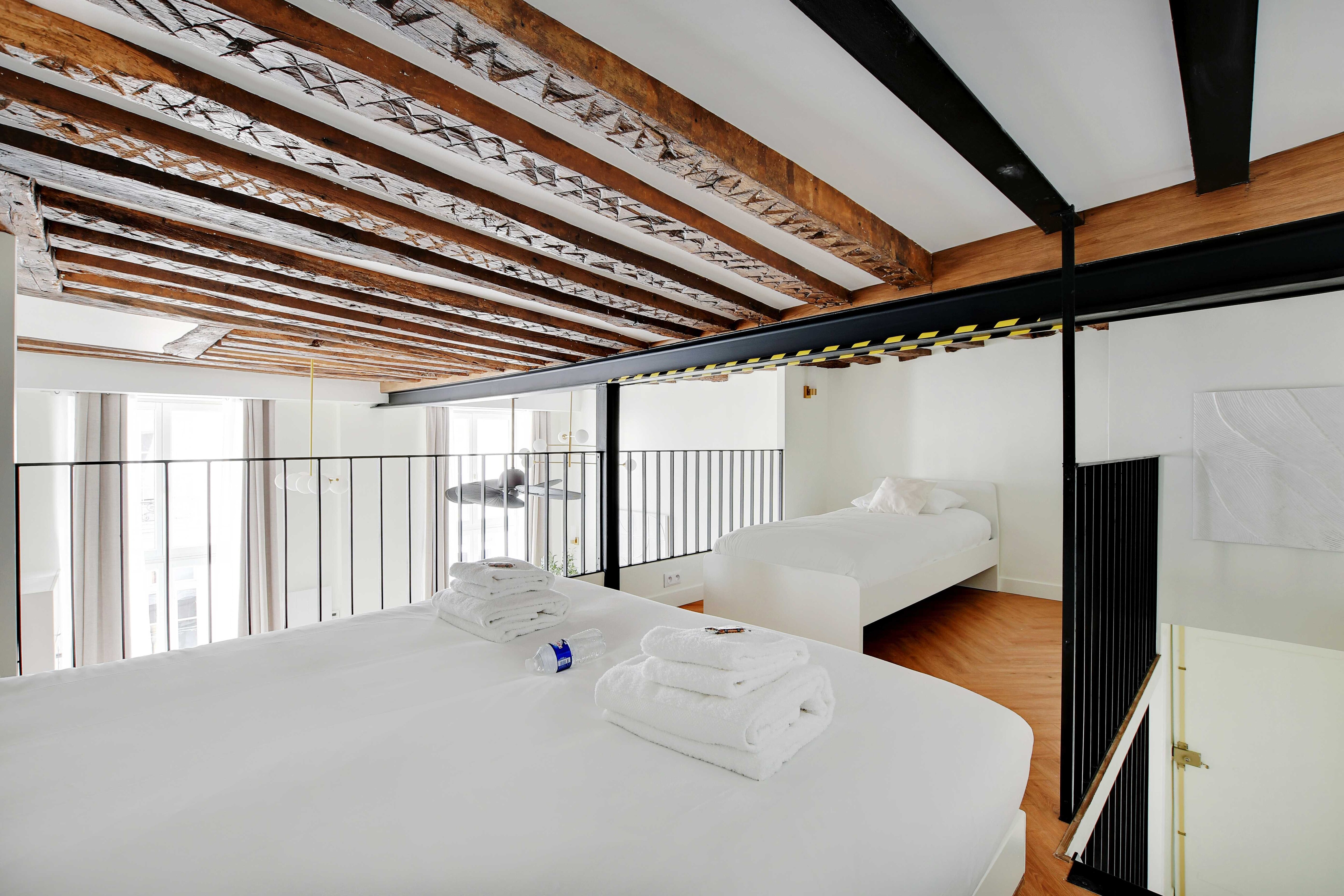 Charming Apartment - 1BR/5P - Sentier - Tap to explore photos