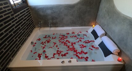 Villa Ecotiva | Rooms & Caretaker Room Type - Jacuzzi Studio