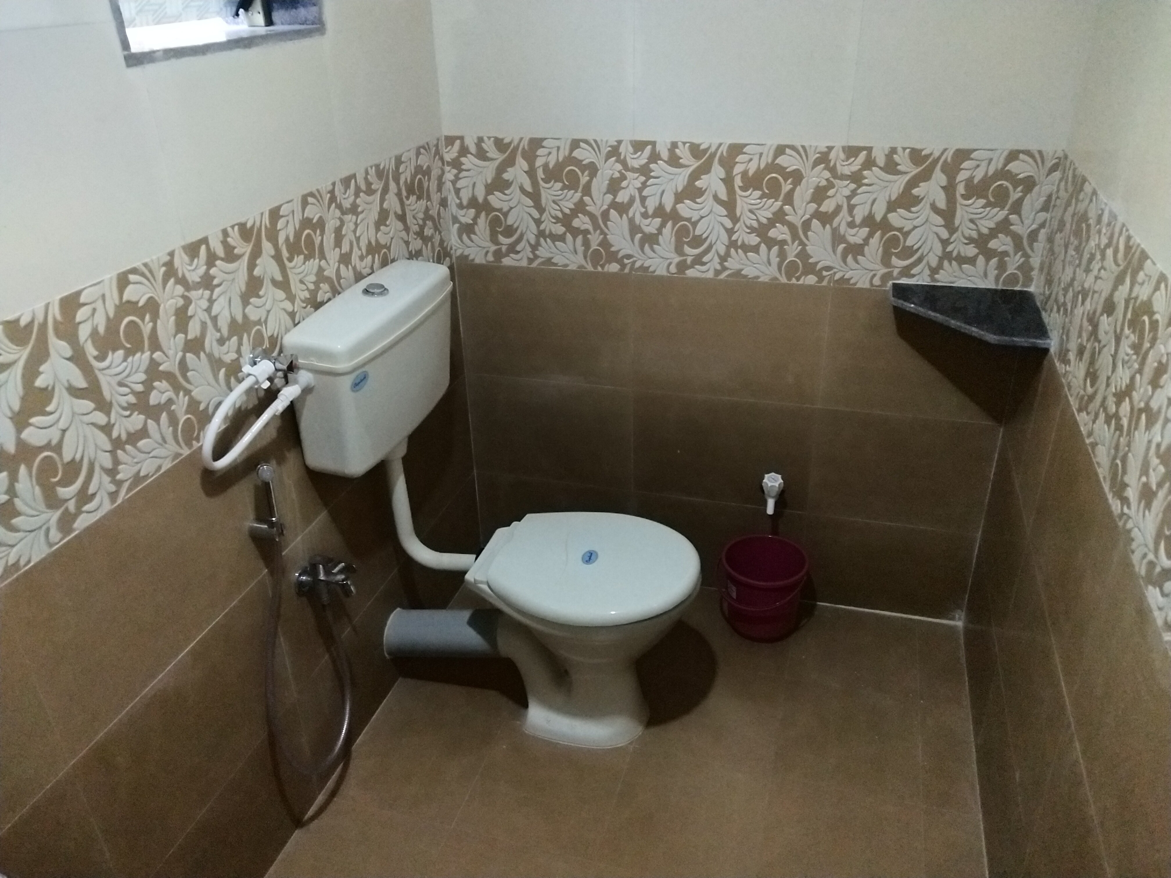 Charvi Homestay - Tap to explore photos