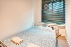Family Retreat with Balcony in Meir