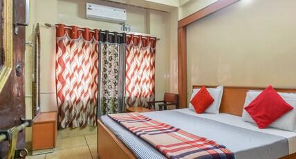 Hotel Vikram Palace Room Type - Super Deluxe Room-Air Conditioned