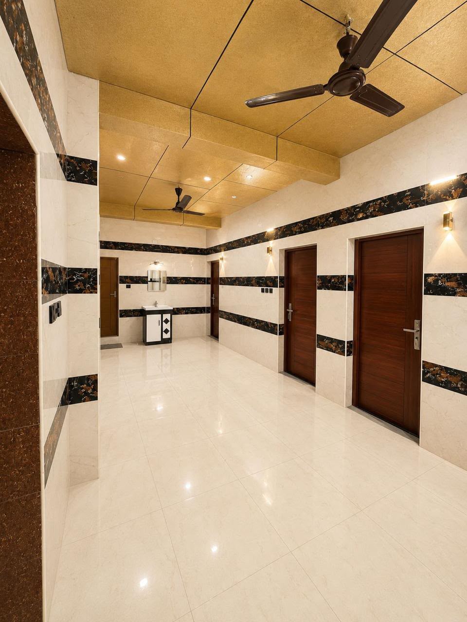 W&H Nest Hostel Mattancherry - Tap to explore photos